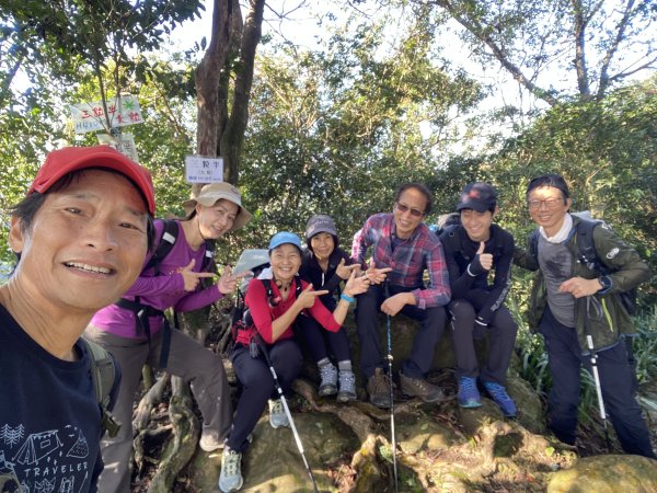 2025微笑山線大縱走尋寶集章任務-Ep.04【天上山系】望月亭桐花段｜石門內尖山東峰 ×石門內尖山2979093