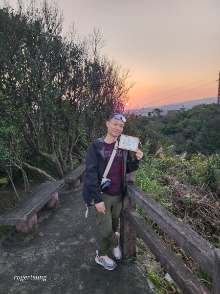 360度視野觀景小百岳-基隆紅淡山2996426