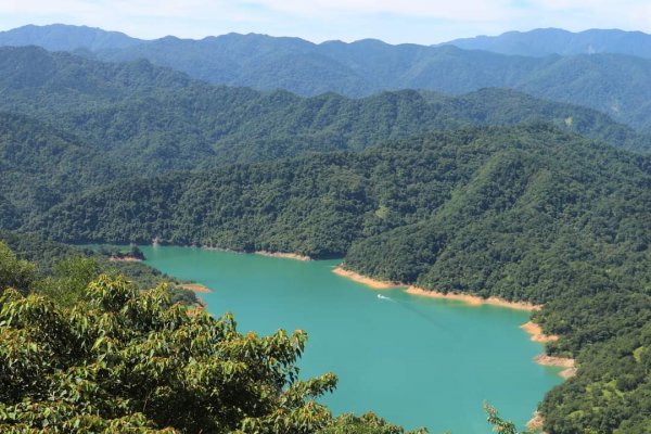 〔石碇〕鱷魚島🐊🐊🐊，晴空萬里下的萌萌淡碇鱷   最美。石碇 千島湖 土虱頭  永安景觀步道2213350