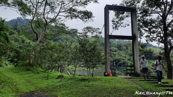 《南投》鳥園瀑布｜鳳凰谷鳥園園區步道&石馬公園202310142315638