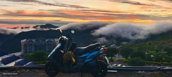 #新店四十份 #翡翠水庫 #日出 #雲瀑 #火燒雲 #雲海 9/23114386