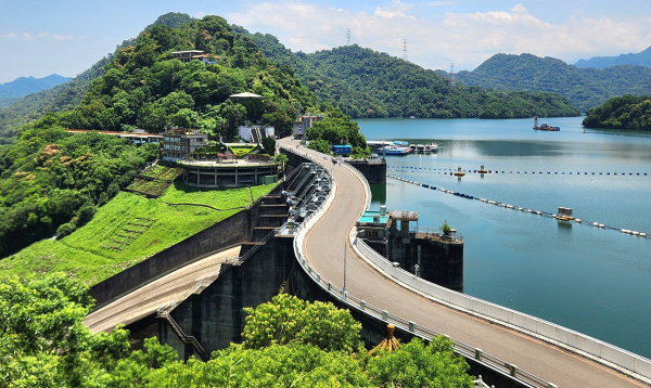 桃園石門山，景春步道，石門水庫風景區，嵩台，溪洲公園，桃園77藝文町，文昌公園，景福宮，朝陽森林公園，青溪公園，會稽櫻花公園，福民公園，桃林鐵路步道，大有梯田生態公園