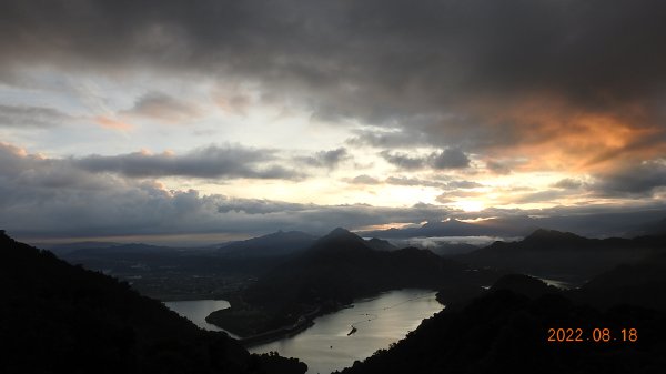 佛陀世界追日出/雲海功敗垂成(俯瞰石門水庫)1810472