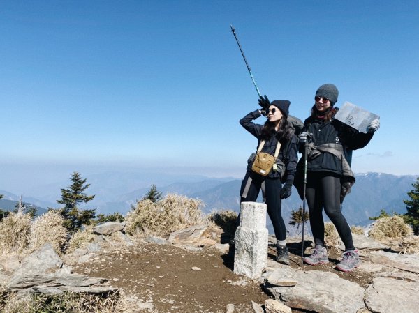 郡大山｜踩著半雪白的路浪漫上山964079