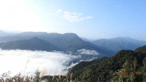 翡翠水庫壩頂/新店四十份公墓雲海+斜射光，個人在此最有層次最美的一次雲海1993140