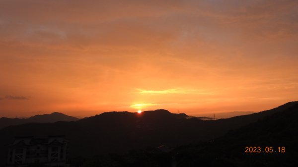 5/20我愛您新店四十份翡翠水庫壩頂日出雲海&5/182154197