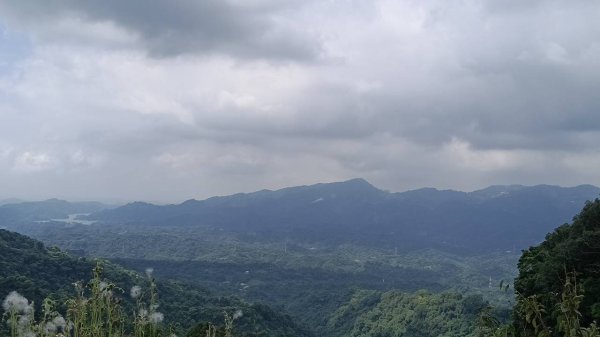 2025 0929 馬那邦山 - 天然湖 登山口2898143