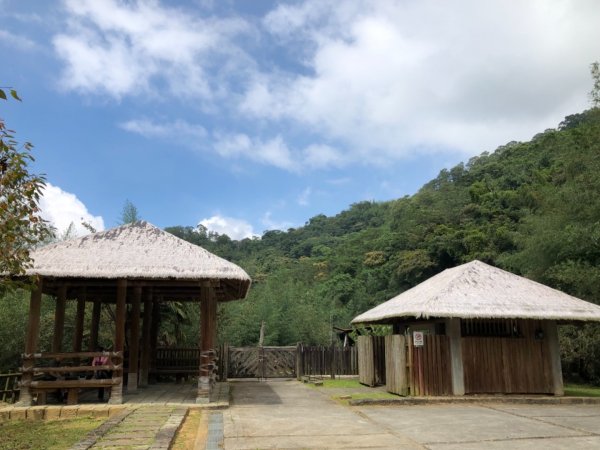 達娜伊谷走里美避難歩道、巨石坂步道690674