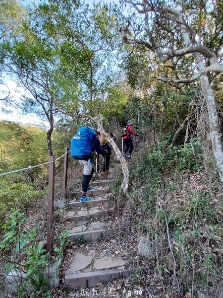 【屏東獅子鄉】海天一色。 台灣百大必訪步道~里龍山自然步道2550736