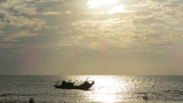 《彰化》海空夕照｜王功燈塔及芳苑海空步道健行賞冬候鳥202601102980334
