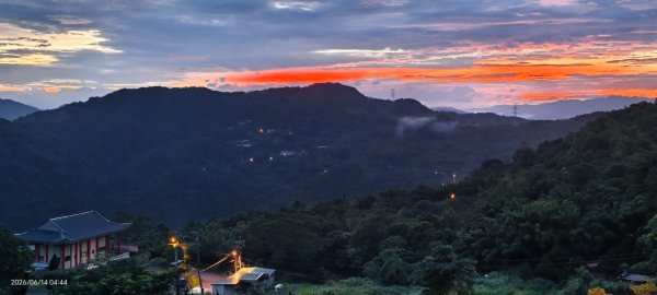 #新店四十份 #雲瀑 #翡翠水庫壩頂 #雲海 #日出 6/143074481