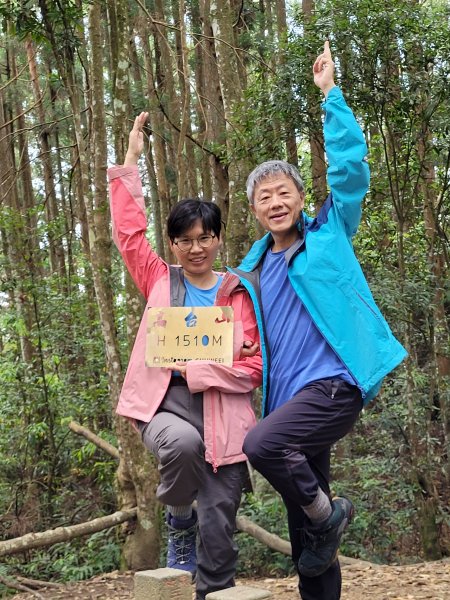 小錦屏野溪溫泉 登高台山