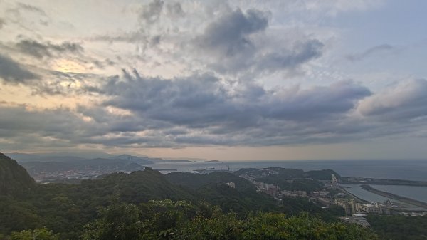 槓子寮山3046489