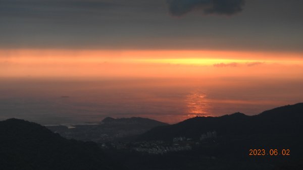 雲山水花鳥蝶 - 天龍國阿伯的日常6/2飛碟雲?上帝光 ?2170606