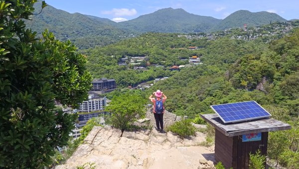 (姨婆趴趴走)第四十三集:攀登連走奇岩山、軍艦岩、丹鳳山2499555