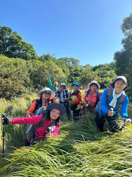 恆春大縱走:鎮南宮-赤牛嶺-大山母山(小百岳#81)-南灣出2963795