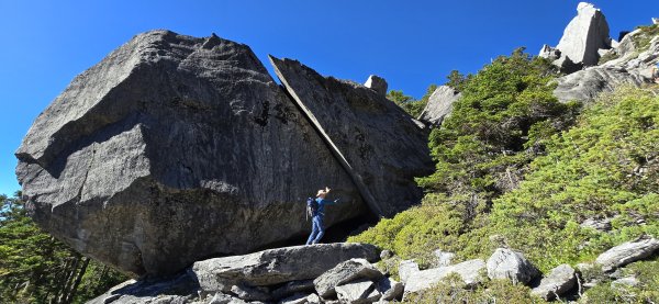20251003-1006 南湖群峰四天6座百岳2919840