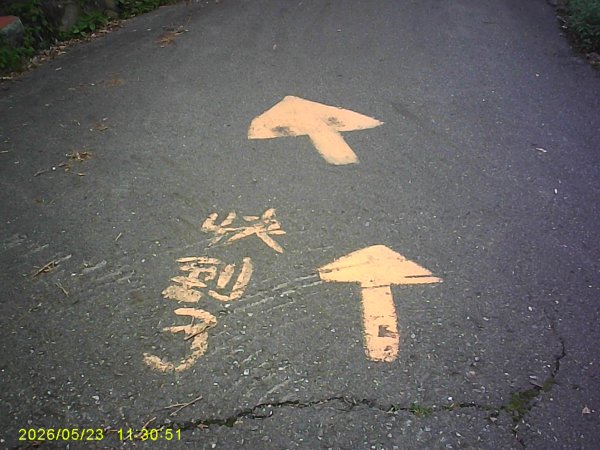台18號公路的隙頂山3061225