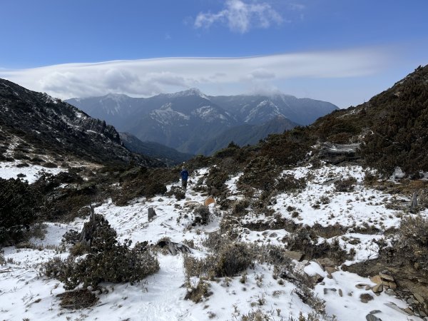 八大秀雪攀初體驗，銀白色中央山脈2413203
