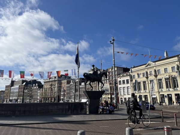 2025_0420 倫敦馬拉松順遊西歐 D2a(阿姆斯特丹中央車站)2785883