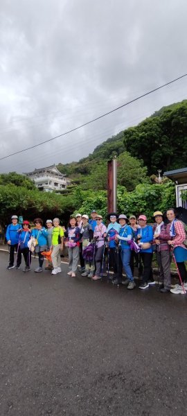 天母→猴洞→半嶺→第二展望臺→湖底步道→湖山國小步道→湖山綠地→前山公園→白雲瀑布【發現陽明山】2633830