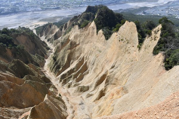 火炎山。南鞍古道封面