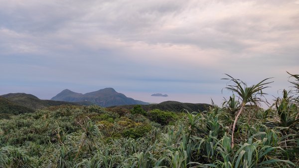 蘭嶼紅頭山2492894