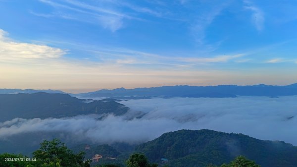 石碇趴趴走追雲趣 - 夜景 #琉璃光雲海流瀑 & 曙光火燒雲 & 藍天 #雲海流瀑 7/1&102539184