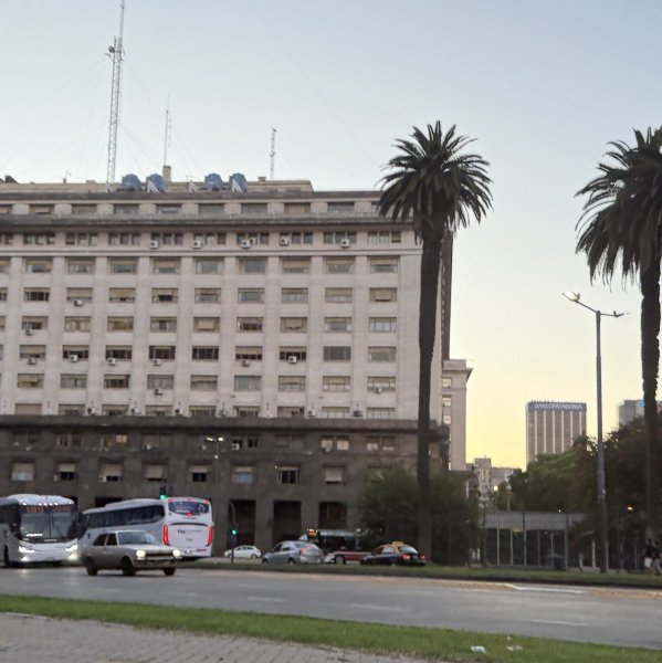 [紐約馬之行-63] 2025_1114 馬爾維納斯群島紀念碑2954448