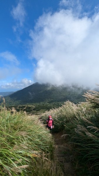 113.10.27大屯山主峰-二子山西峰-二子山東峰2638815