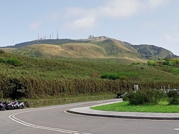 【臺北大縱走 3】小油坑→七星山主峰、東峰→冷水坑→冷擎步道→菁山吊橋→雞心崙→折返至冷水坑2093655