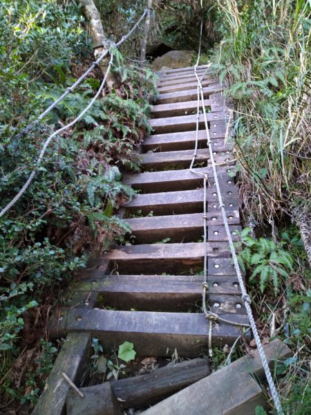 【小百岳20】獅仔頭山完成-141243452