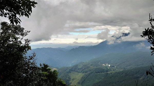 森森深呼吸的向天湖山三角湖山光天高山O型2083448