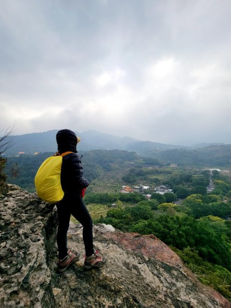 大砲岩-石壇山-八頭山-湯守岩-丹鳳山-202412222859773