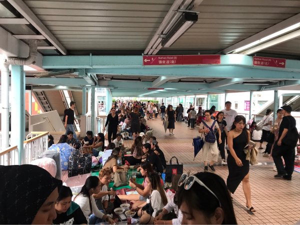 香港利景酒家→旺角天橋→金魚街→百寶堂→天后古廟→廟街→維多利亞港→M+博物館→sky100→愛文生2568391