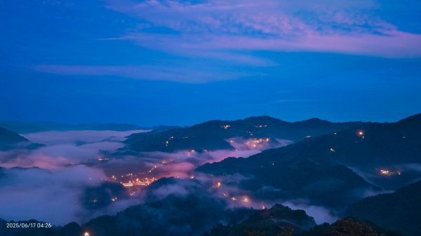 北宜郊山之濫觴 #琉璃光 #火燒雲 #日出 #雲海 6/172813715