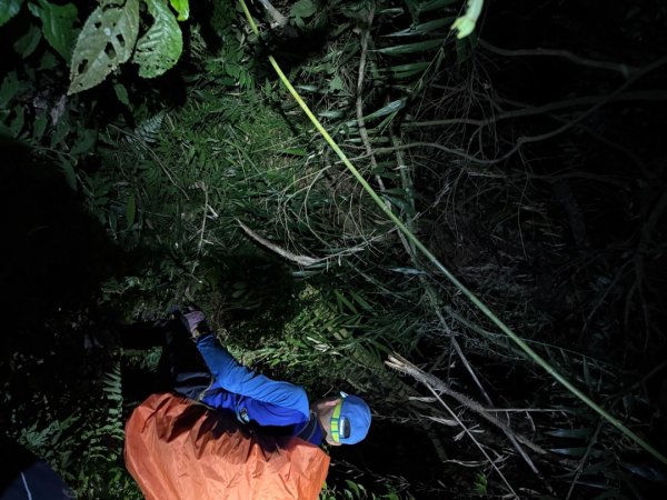 桂山路197巷 》呂奔山北峰 》呂奔山 》阿玉壩2755831