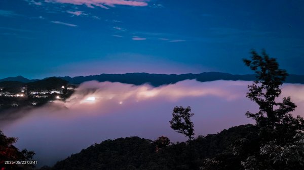 #二格山 #琉璃光 #雲瀑 #雲海流瀑 #日出 #手機拍攝 #VivoX100Pro 5/232794916