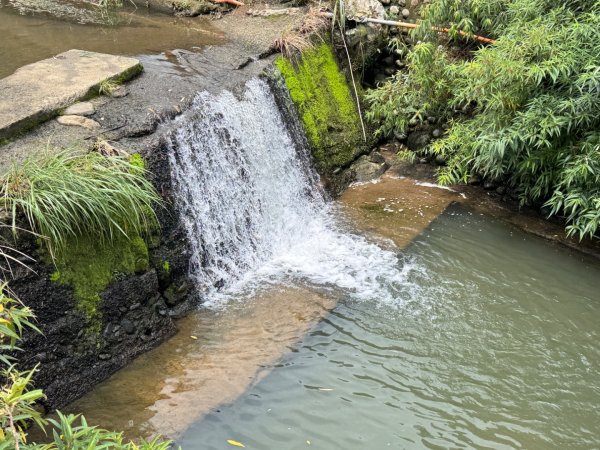 炮子崙瀑布2769565