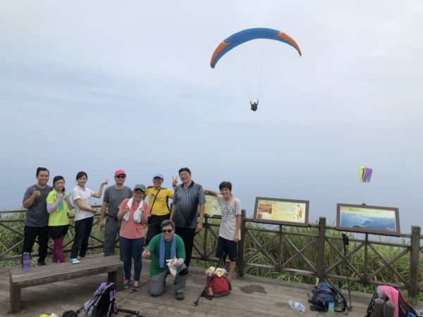 黃金一稜～基隆山東峰 (雷霆峰)→主峰0型377379