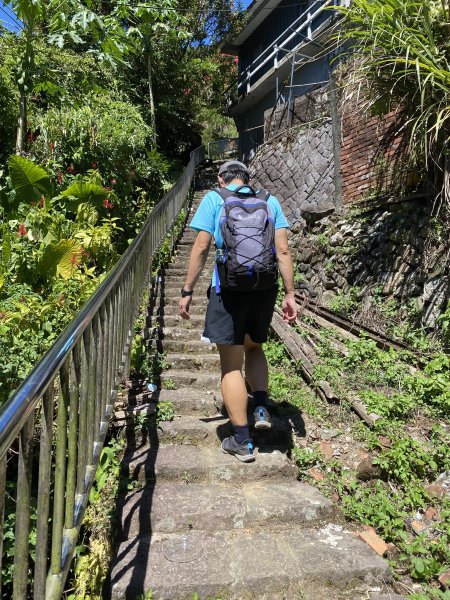 《探訪內雙溪三圳流向｜大崎頭步道 × 鵝尾山》2877187