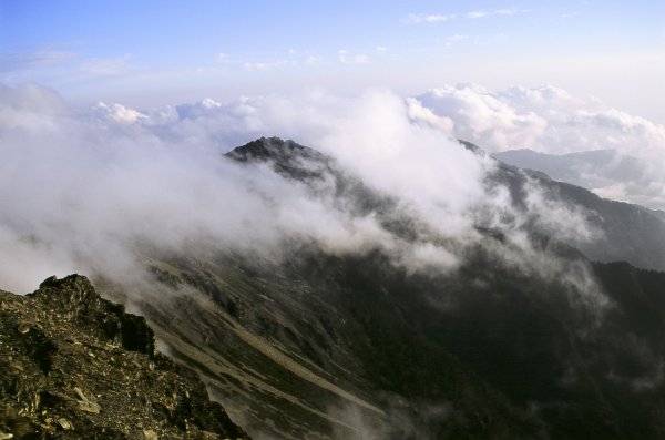 第一次的高山旅行 玉山八通關  2005623388