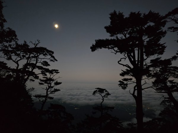 北大武山（喜多麗斷崖）雲海、雲霧、耶穌光之美2467629