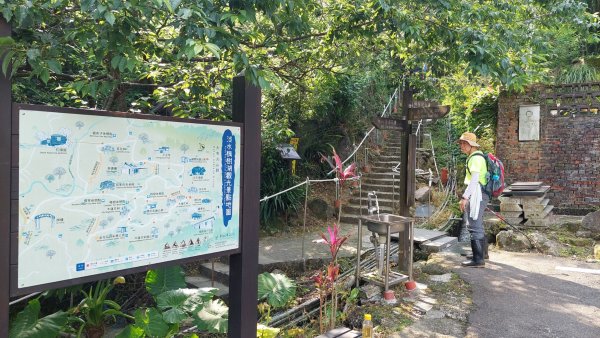 楓樹湖古道登面天北稜上面天山2782203