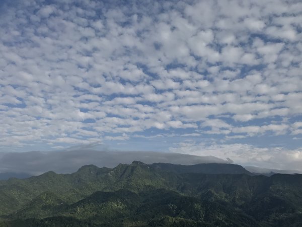 關西石牛山封面