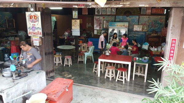 勿洞馬共友誼村地道、文物館、萬花園2487521