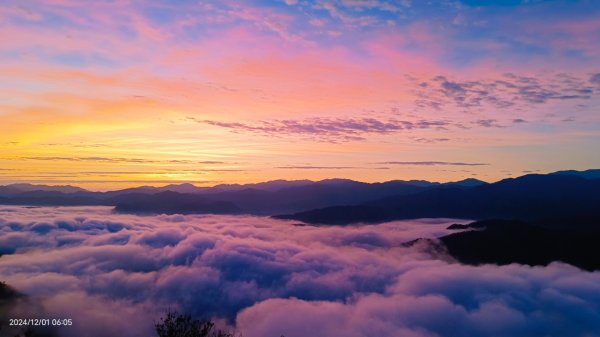 跟著雲海達人山友追雲趣 #翡翠水庫壩頂 #日出雲海 #火燒雲 12/12657476