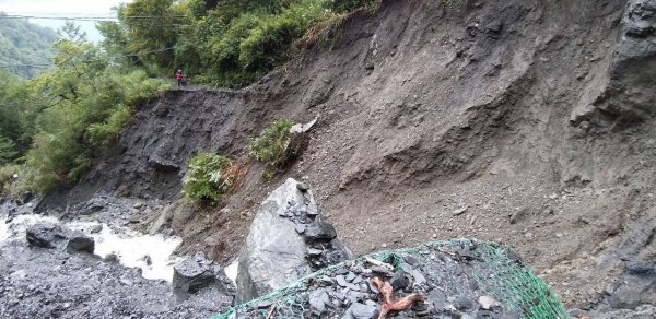 【新聞】受梅雨鋒面影響，能高越嶺西段及天池山莊封閉至108年6月4日