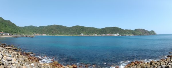 貢寮區龍洞灣岬步道+大禮堂海岸+釣客小徑+金沙灣碉堡野百合2765106