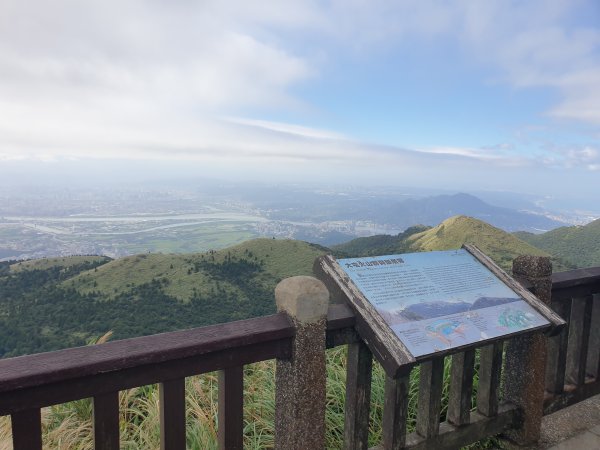 興福寮登山口上大屯山1561312